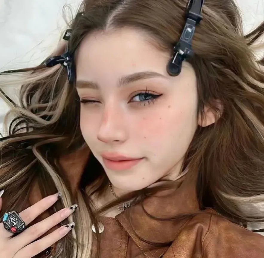 港口的灯光